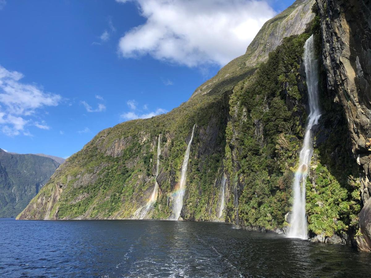 The Village Inn Hotel Te Anau Luaran gambar