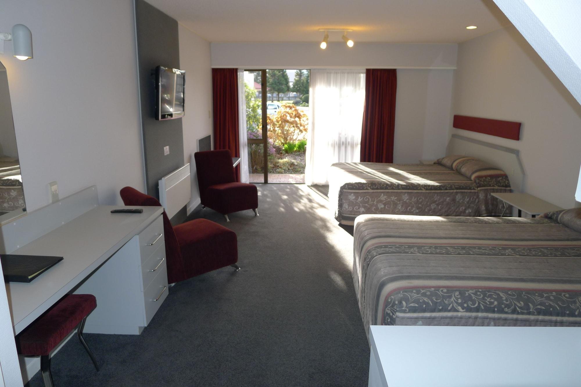 The Village Inn Hotel Te Anau Luaran gambar