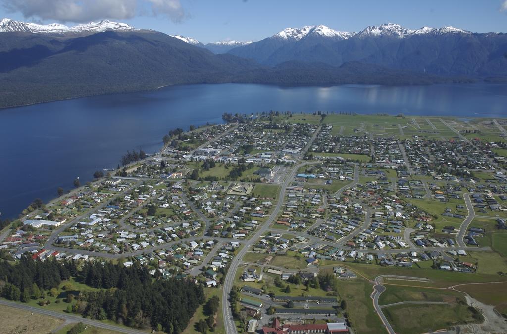 The Village Inn Hotel Te Anau Luaran gambar