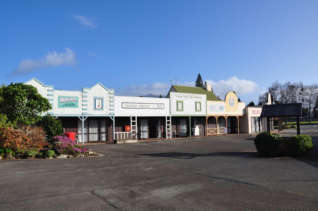 The Village Inn Hotel Te Anau Luaran gambar