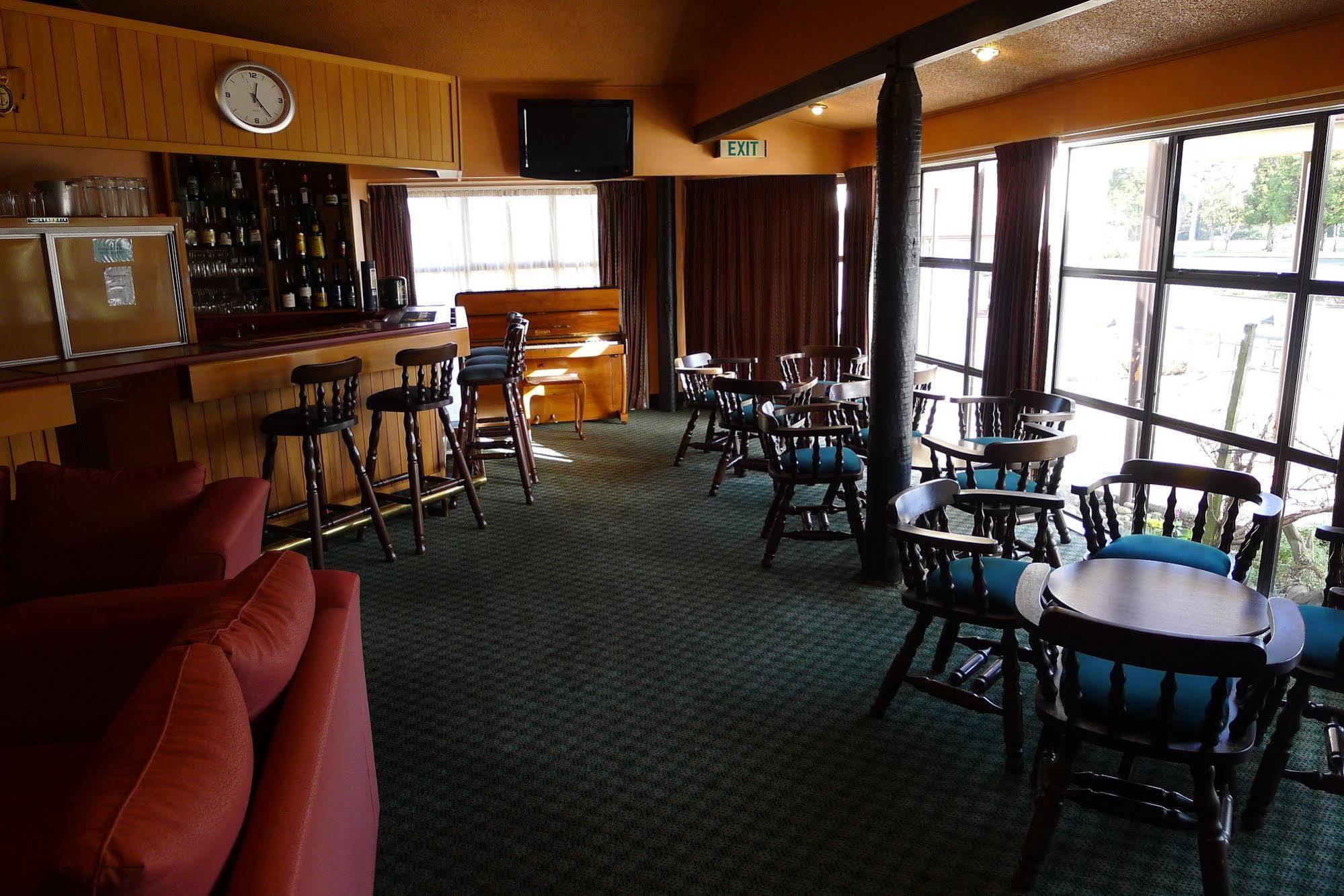 The Village Inn Hotel Te Anau Luaran gambar