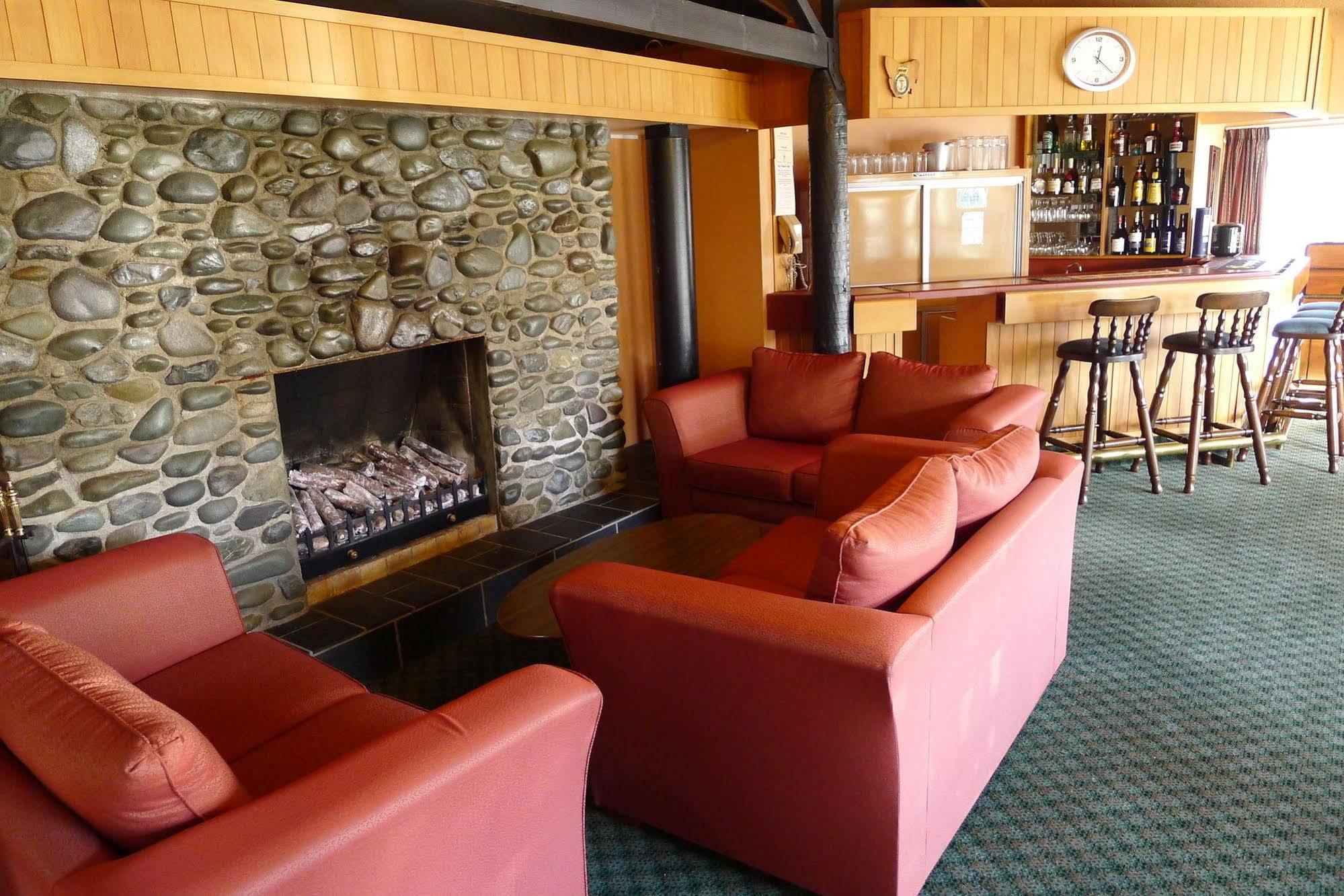 The Village Inn Hotel Te Anau Luaran gambar