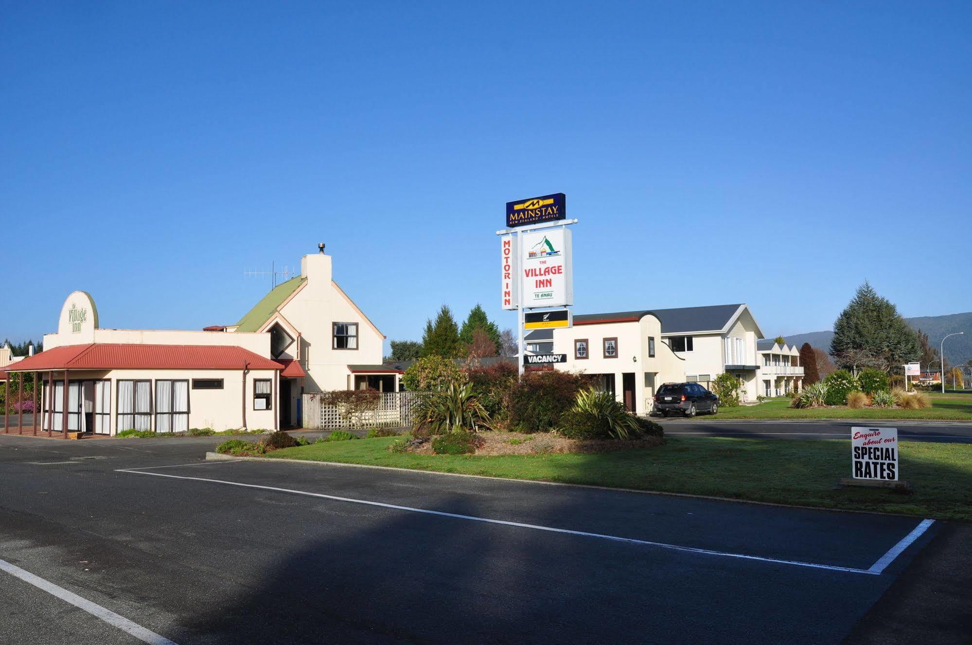 The Village Inn Hotel Te Anau Luaran gambar